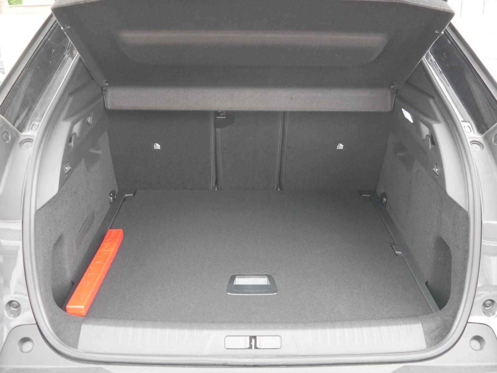 Peugeot 3008 GT 1.2 Hybrid 145 Aut. Matrix ACC Navi Kame