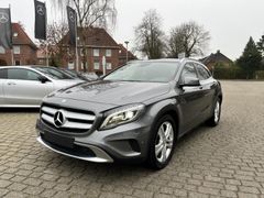 MERCEDES-BENZ GLA 250 4M+URBAN+EXKLUSIV+PANO