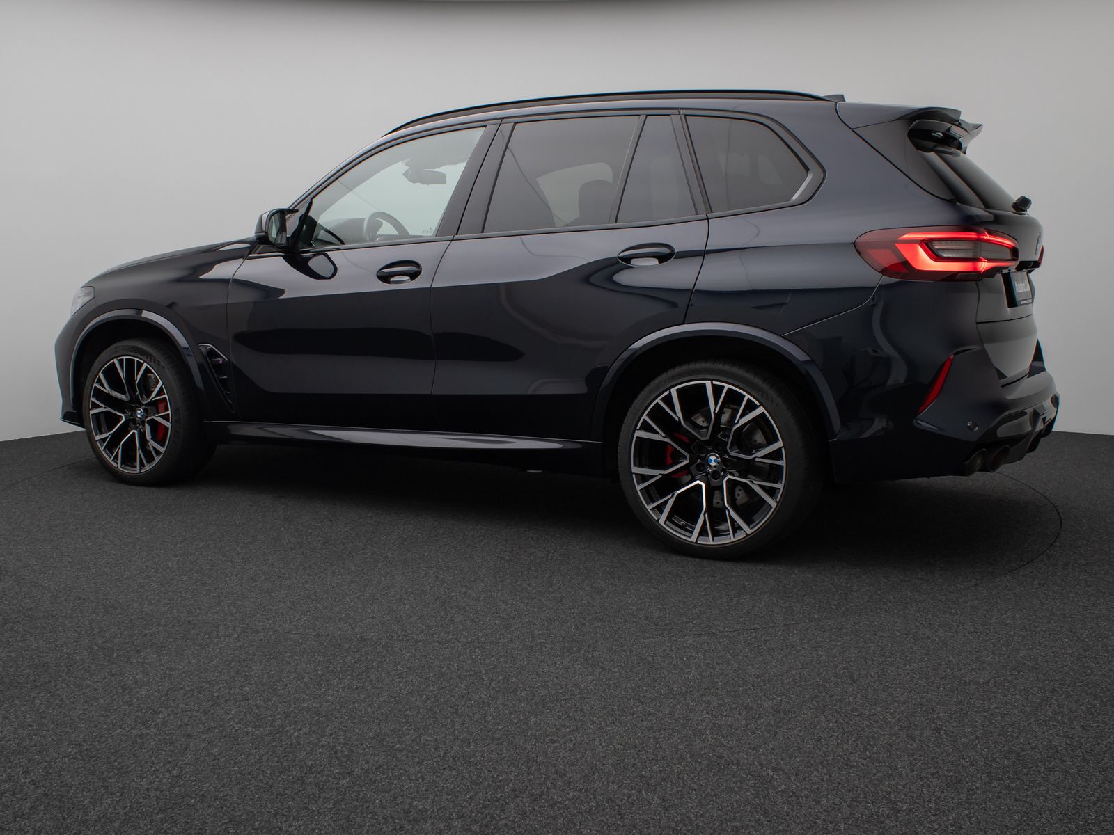 Fahrzeugabbildung BMW X5 M Competition Panoram 360°HUD B&W SoftCl VOLL