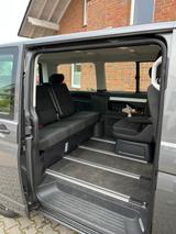 Volkswagen T6 Multivan, s. g. Zust., AHK, Gute Nacht Paket - Gute Gebrauchtwagen