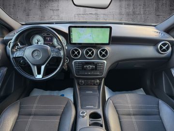 Mercedes-Benz A 220 d Urban*SPORT*NAVI*APPLE*KAMERA*1.HAND