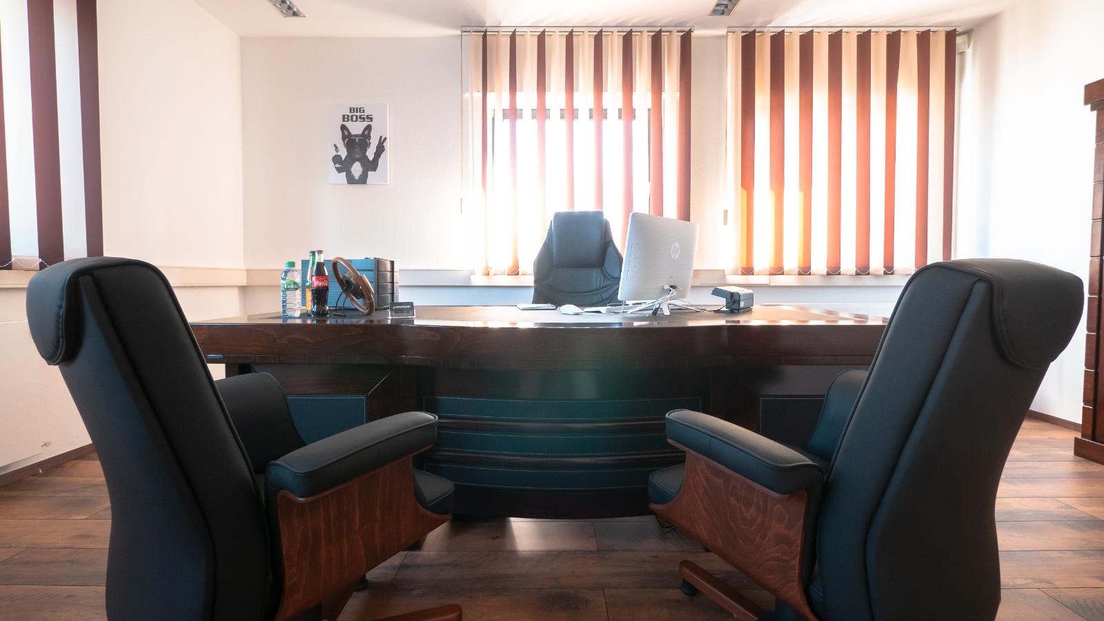 showroom-image-bottom
