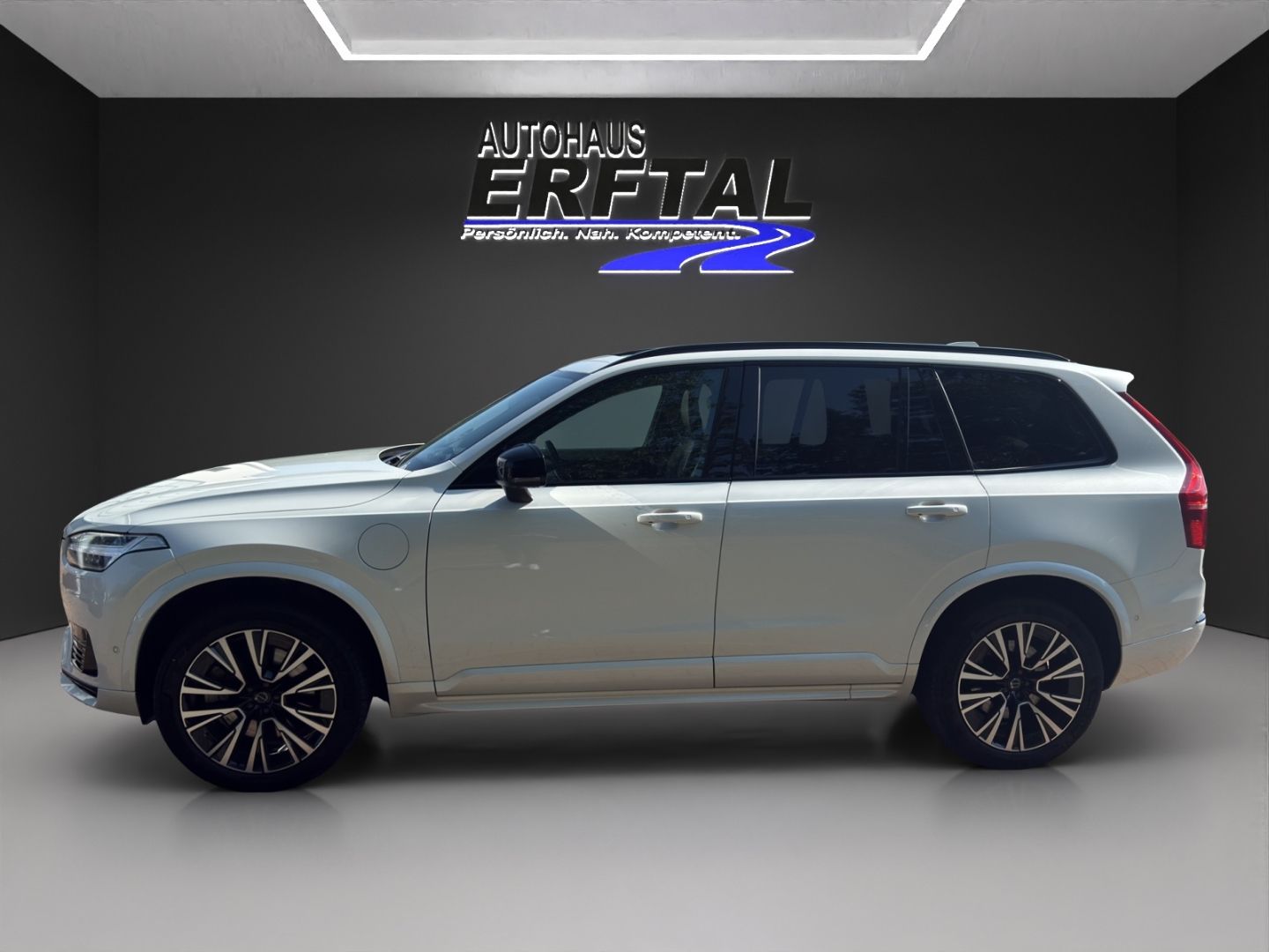 Volvo XC90 T8 AWD Ultra Dark Recharge Plug-In Hybrid 7 foto 3