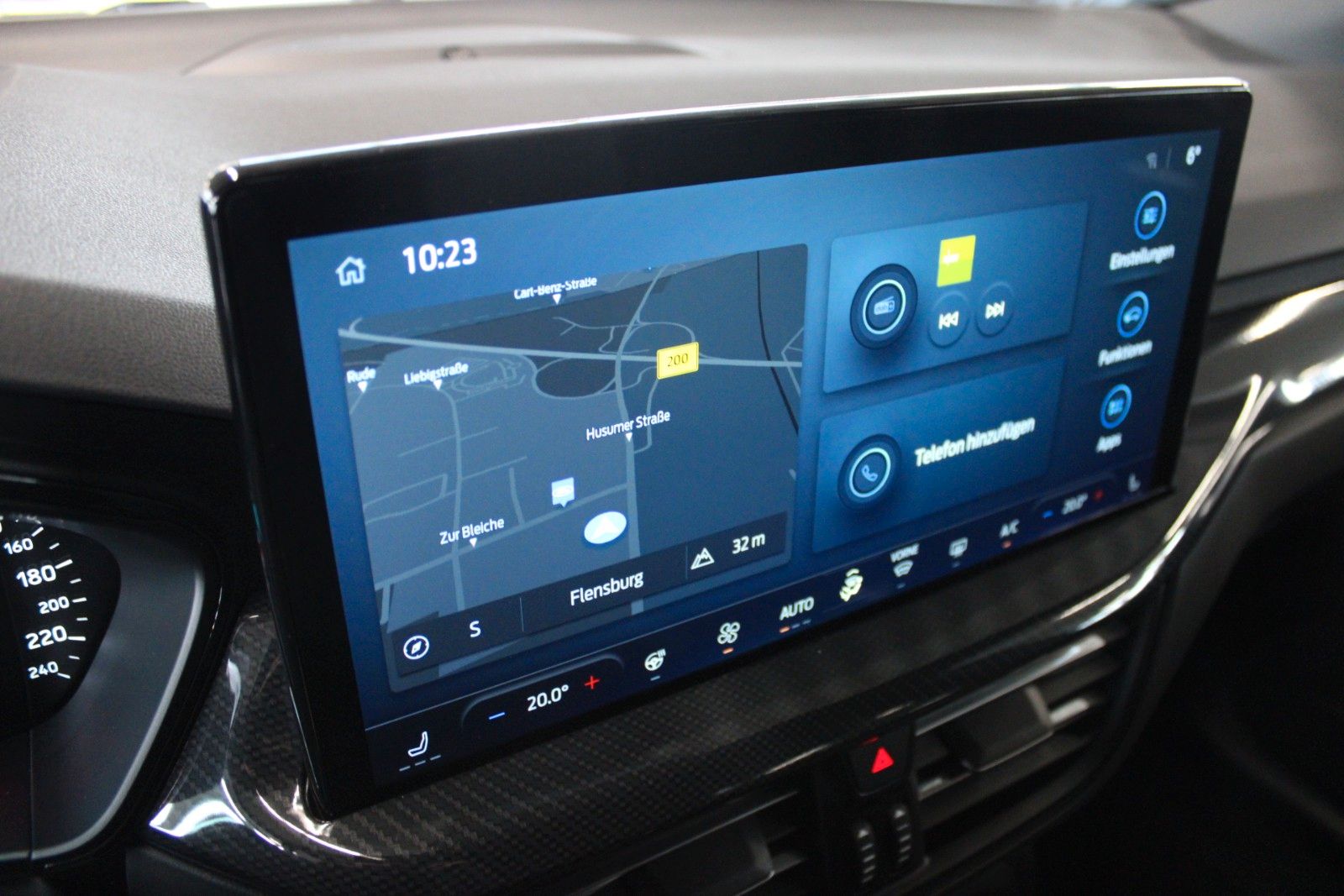 Fahrzeugabbildung Ford Focus ST-Line AHK GJR LED B&O ACC CAM SOFORT