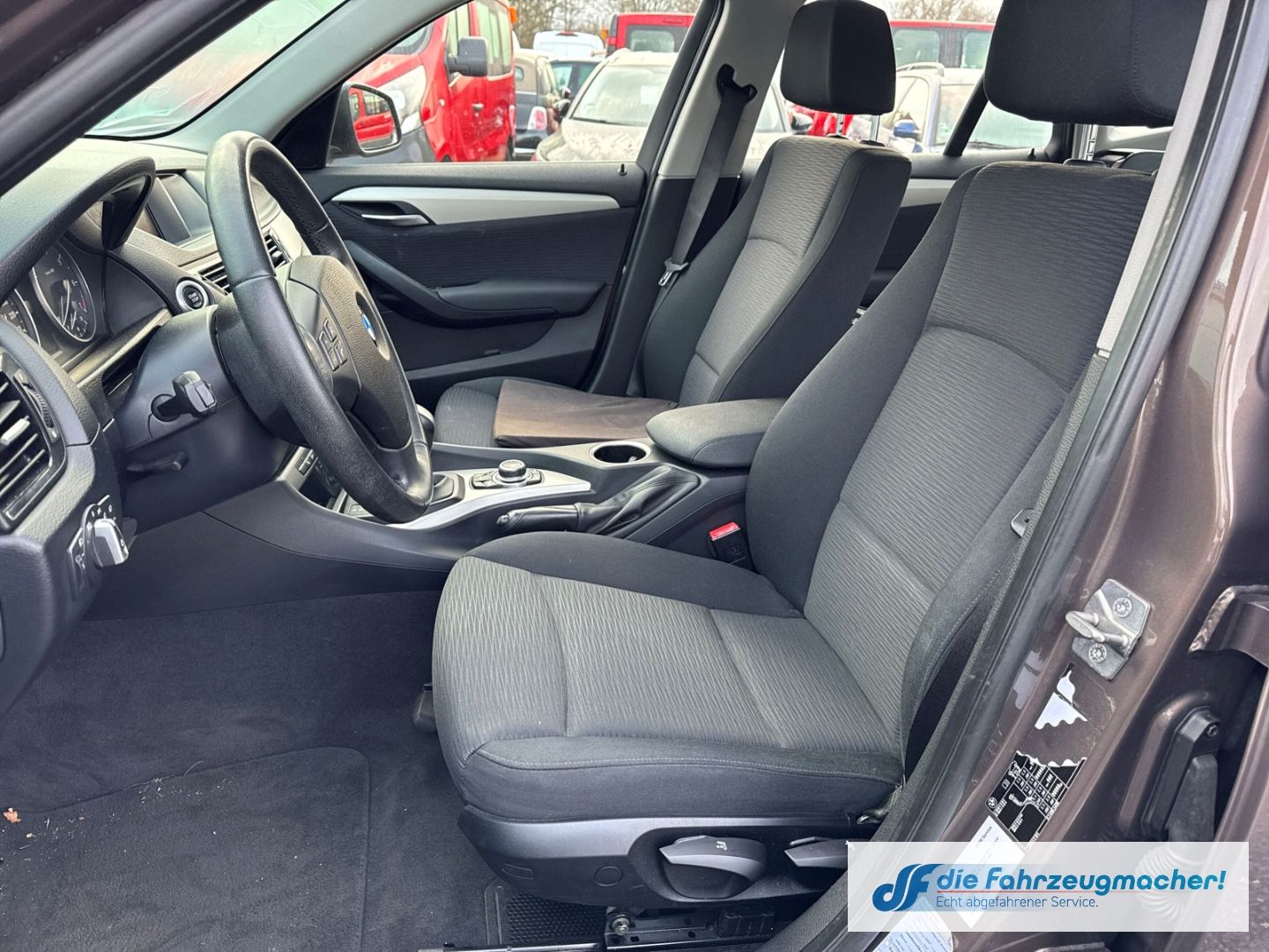 Fahrzeugabbildung BMW X1 18i sDrive Navi Klimaautom *MOTORSCHADEN