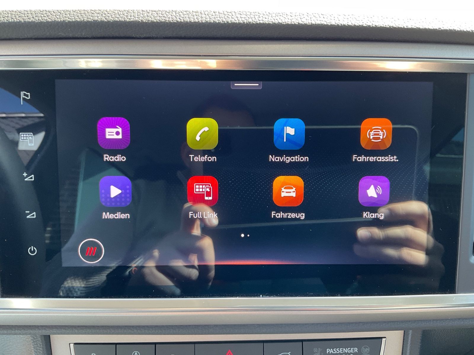 Fahrzeugabbildung SEAT Ateca 1.5 TSI Xperience DSG,Kamera,Navi,LED