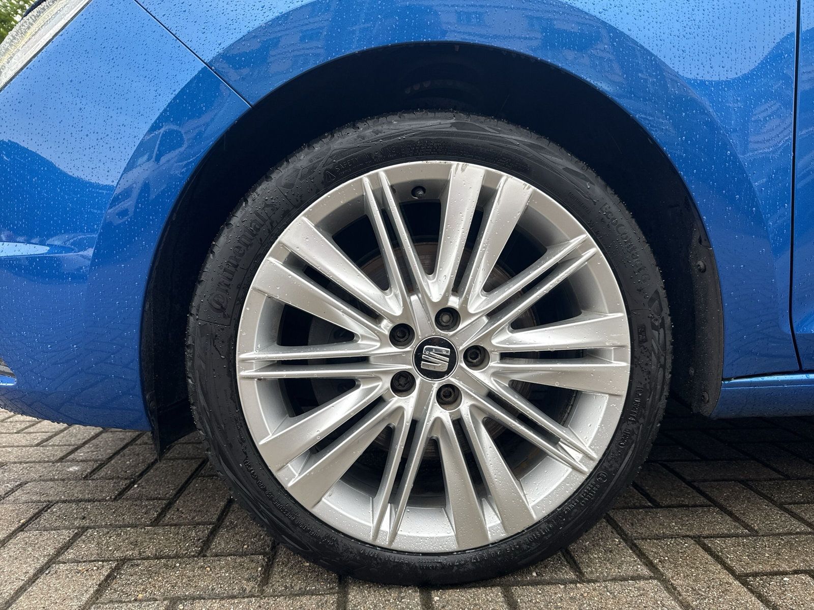 Fahrzeugabbildung SEAT Toledo 1.0 TSI Xcellence Navi PDC GRA