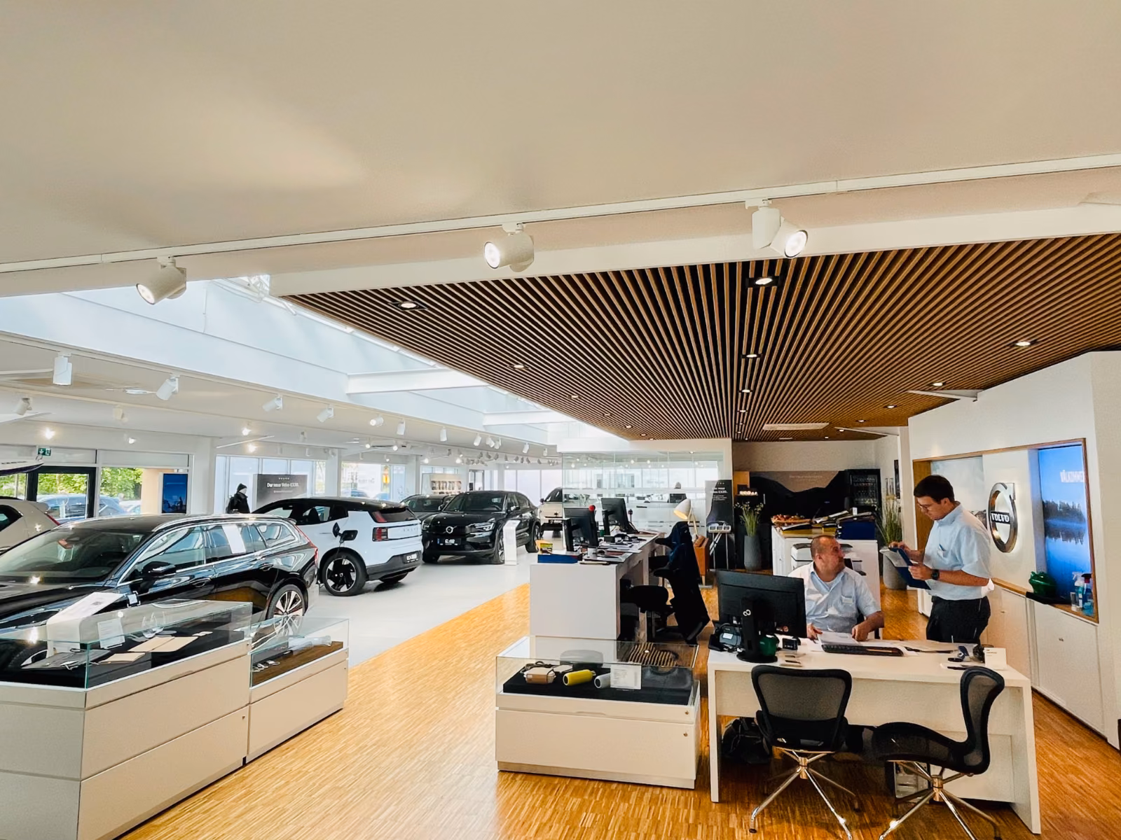 showroom-image-main