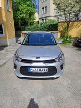 Kia Rio 1.4 Dream-Team Edition Dream-Team Edition - Kia Rio in München