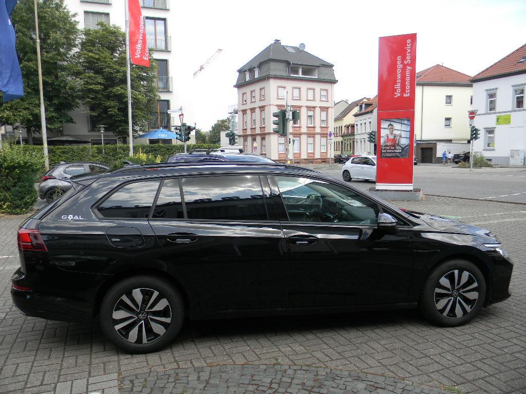 Volkswagen Golf VIII Variant 1.5 TSI 110 kW Goal 6 GANG AHK, миниатюра 2