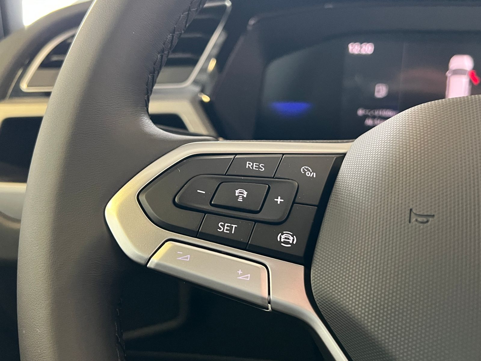 Fahrzeugabbildung Volkswagen Touran Comfortline 1.5 TSI DSG *AHK, LED, 7Sitze