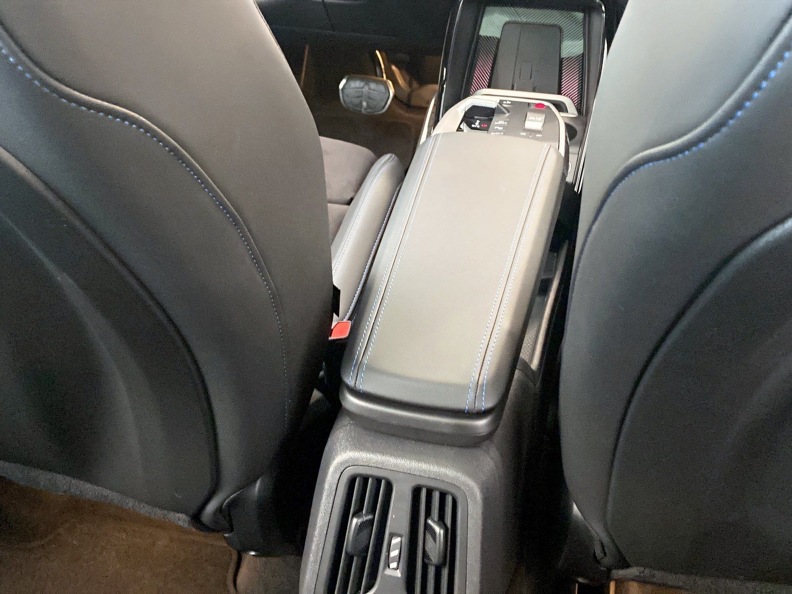 BMW 223 Active Tourer - Bild 17