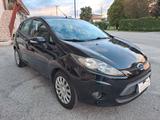 Ford Fiesta 1.4 TDCi 5p. Ghia - Ford Fiesta Ghia mit Diesel-Antrieb