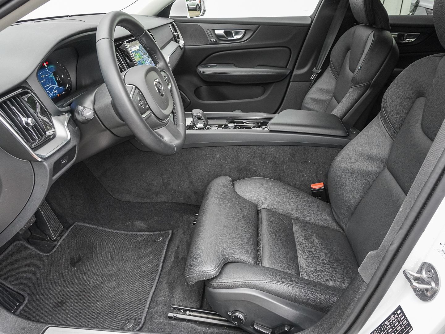 Volvo V60 Kombi Core B3 Benzin EU6d AHK Digitales Cock foto 10