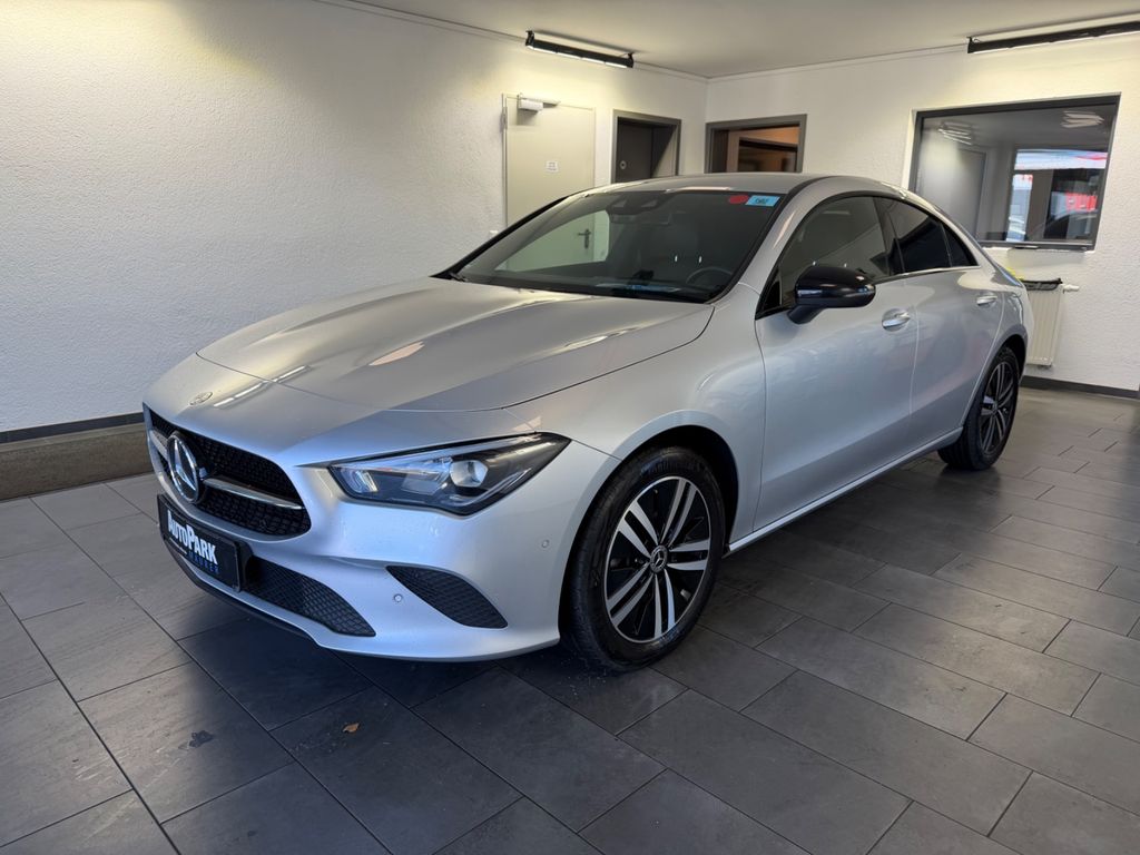 Image of Mercedes-Benz CLA 200