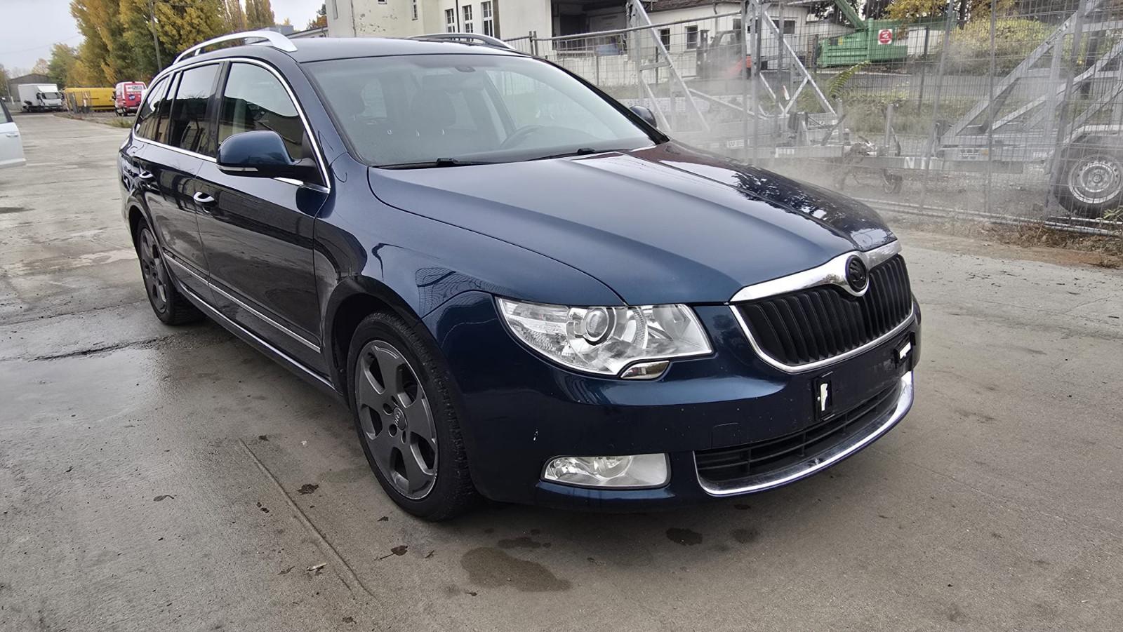 Skoda Superb, 2011