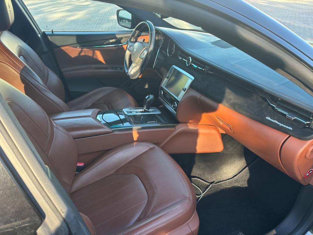 Maserati Quattroporte