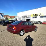 Ford Focus 1,6i Finesse SEDAN TÜV 11.27 KLIMAANLAGE - Ford: Sedan