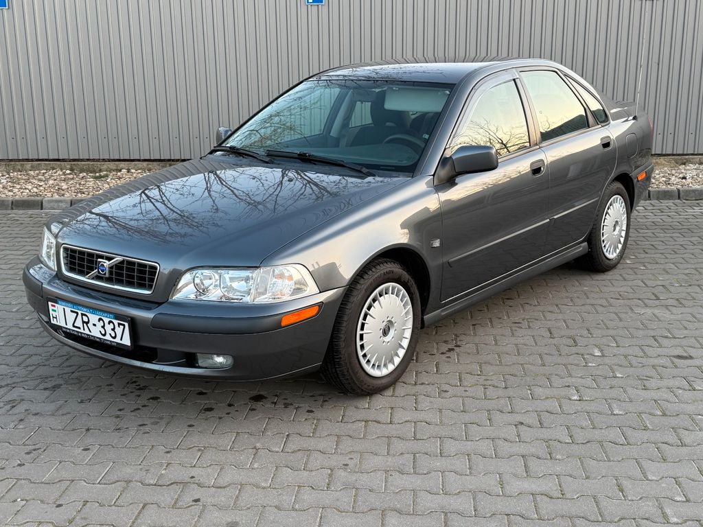 Volvo S40