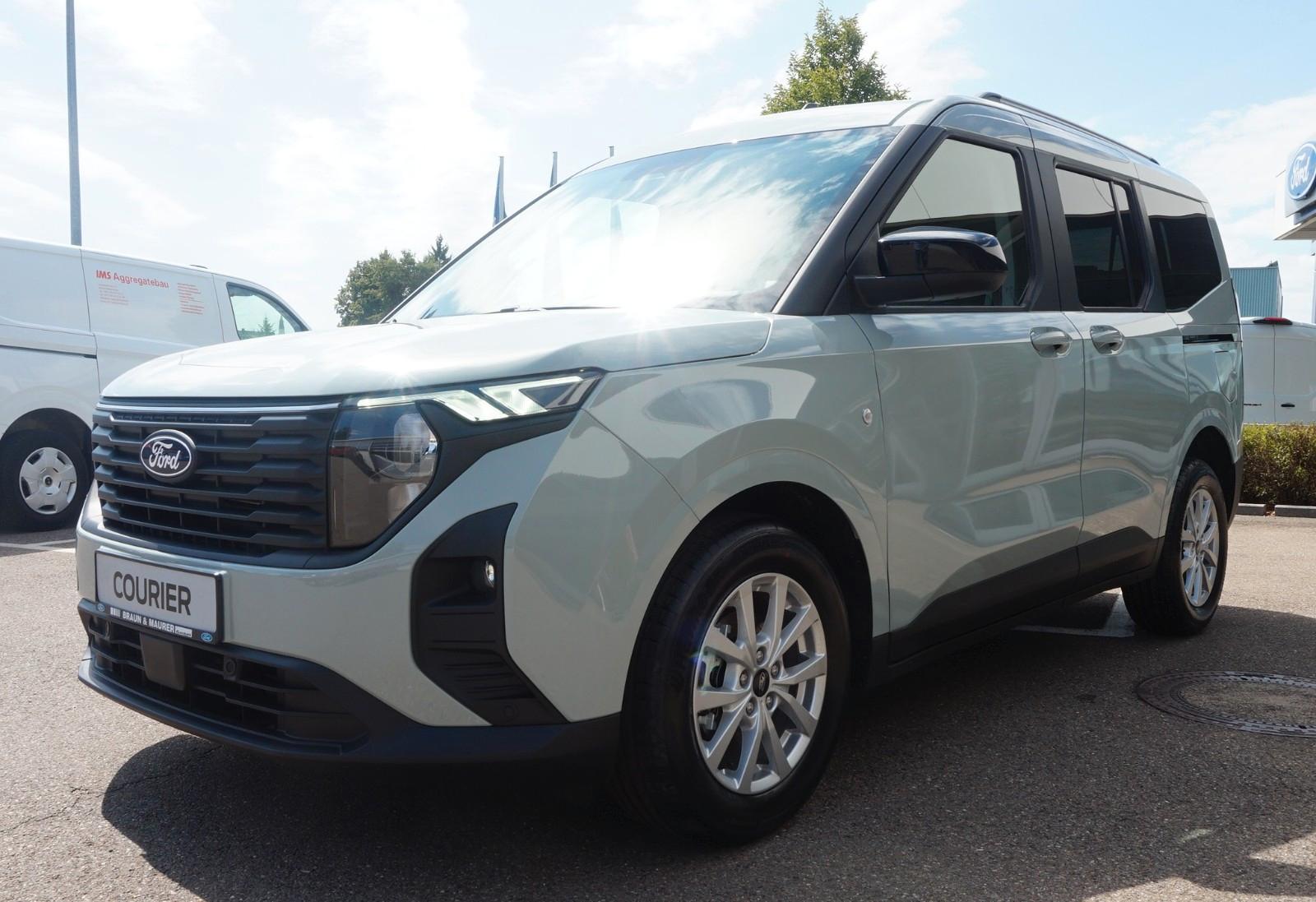 Ford Tourneo Courier Titanium