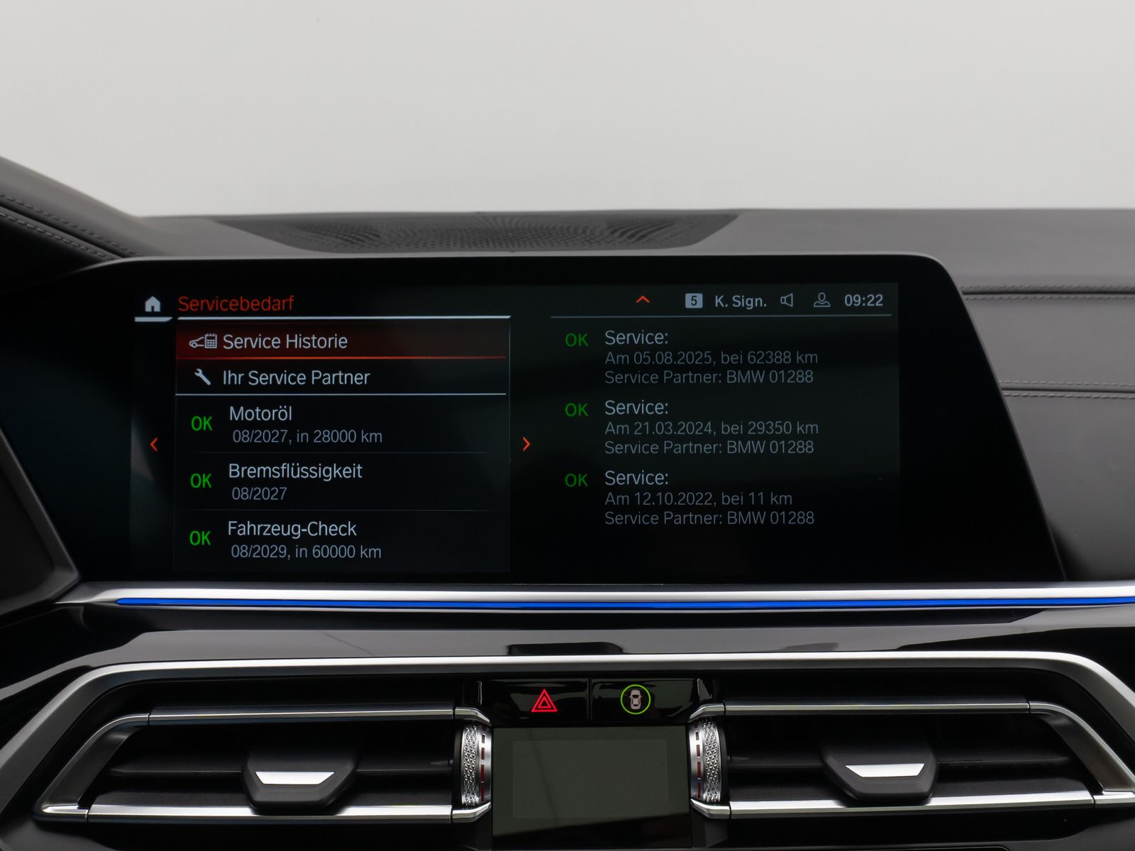 Fahrzeugabbildung BMW X6 xD40d M Sport Panorama 360°Laser HUD DAB H/K