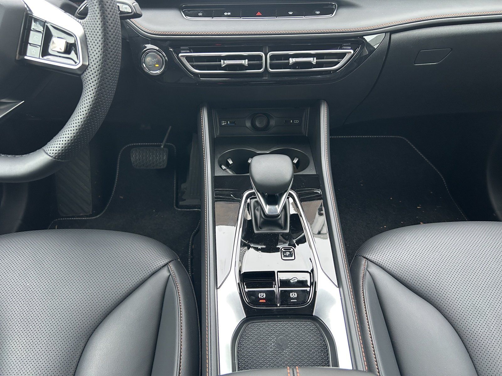 Fahrzeugabbildung MG MG HS HEV Luxury