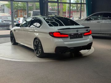 BMW M5 - 4