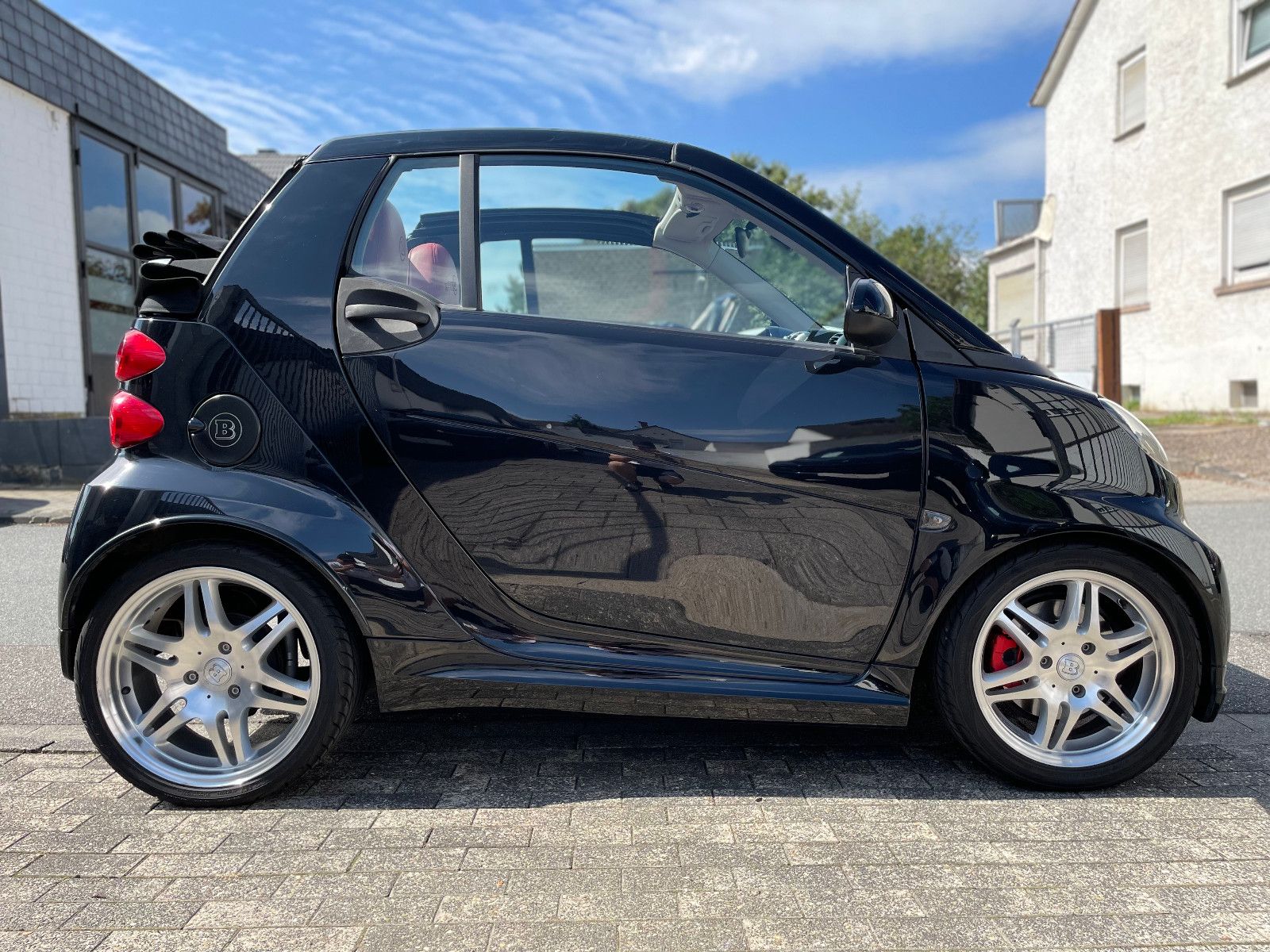 Fahrzeugabbildung Smart fortwo cabrio Brabus |Alu|Klima|Automatik|Navi