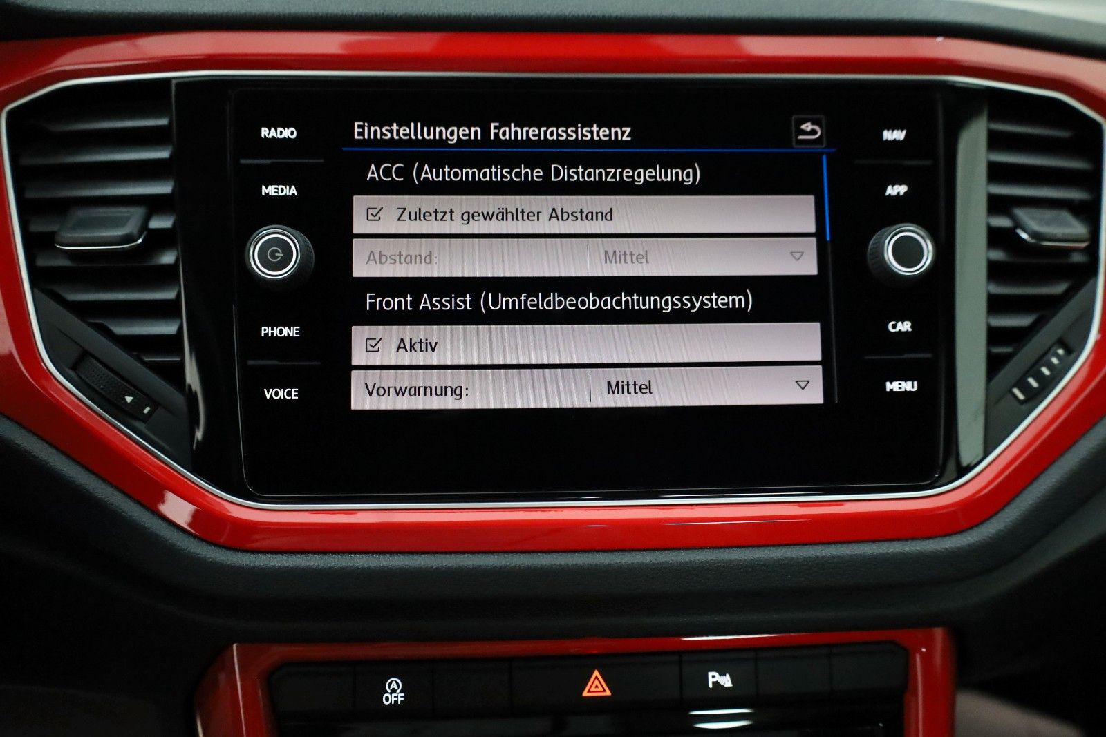Fahrzeugabbildung Volkswagen T-Roc Sport 4M Navi,ACC,SH,PDC,Apple CarPlay,+WR