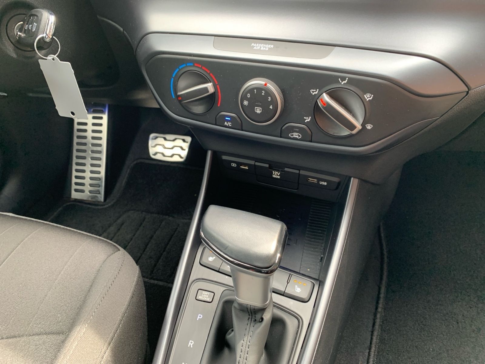 Fahrzeugabbildung Hyundai BAYON 1.0 T-GDI 7-DCT Trend Mild-Hybrid