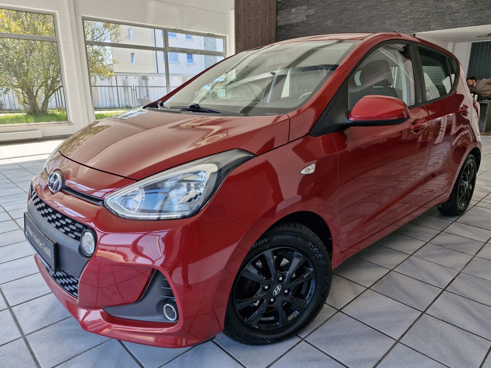 Gebrauchtwagen Hyundai i10 i10 YES! *LHZ*SHZ*Tempomat*Klima*Bluetooth*LPG* in Deggendorf