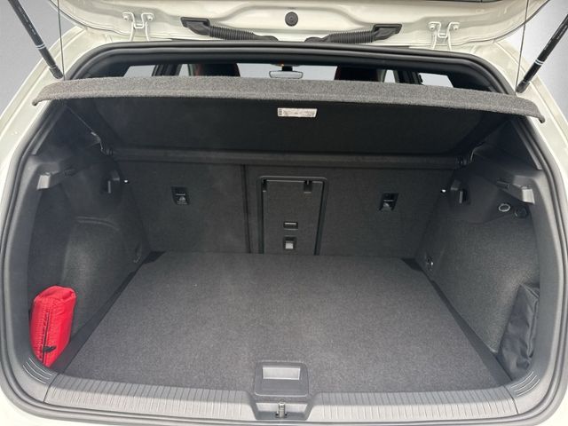 Golf VIII GTI Clubsport PANO+DCC+HEAD-UP+RFK+AKR