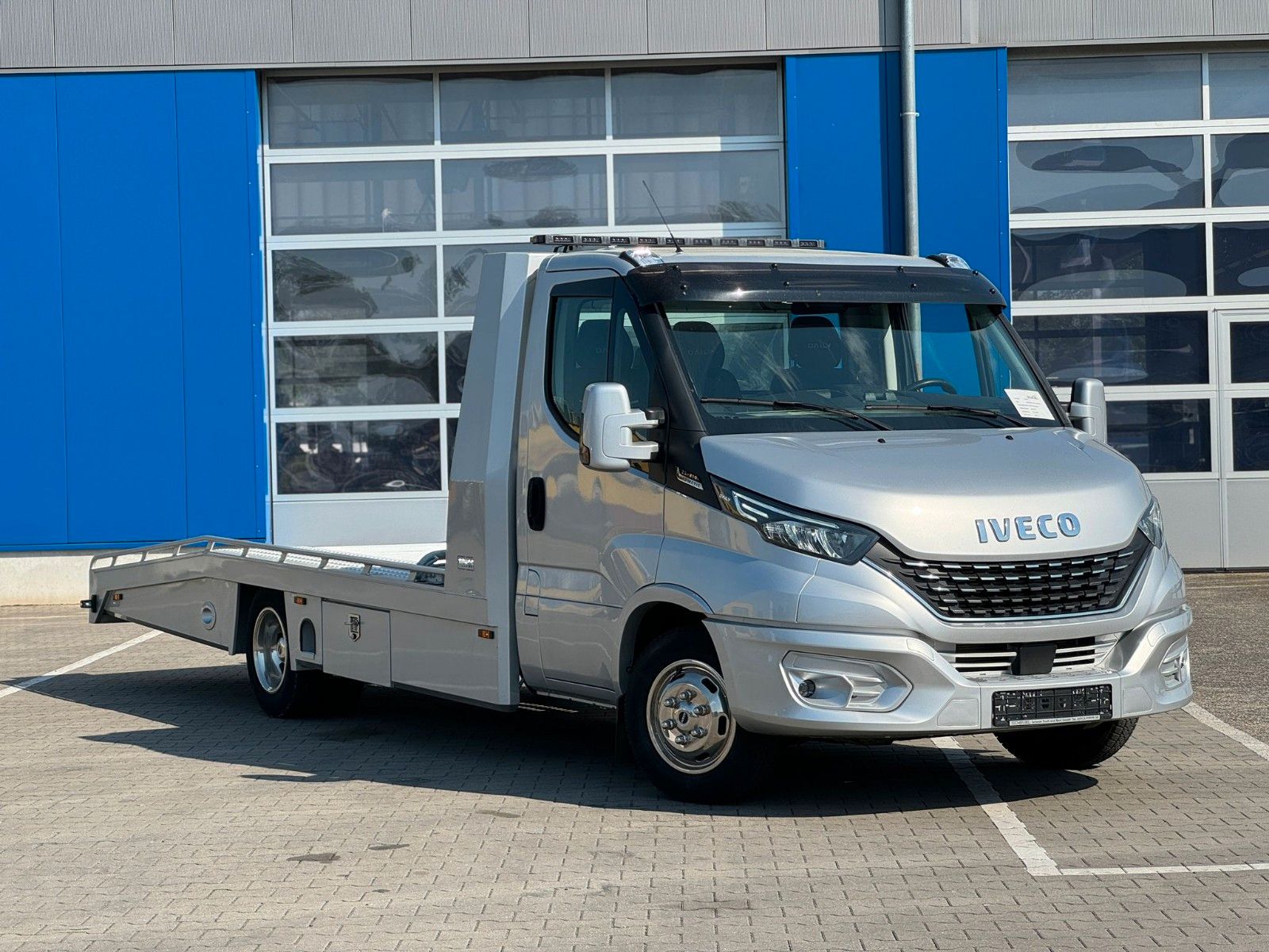 Fahrzeugabbildung Iveco Daily  35C21 Tijhof Autotransporter