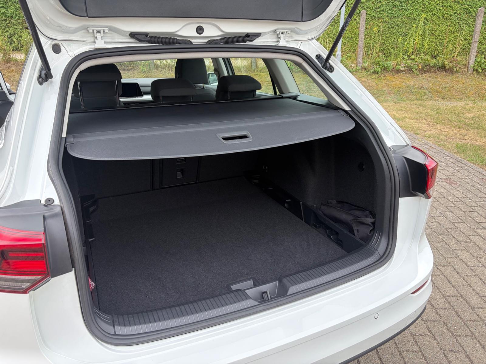 Volkswagen Golf VIII 1.0 TSI OPF Life Variant Life, миниатюра 17