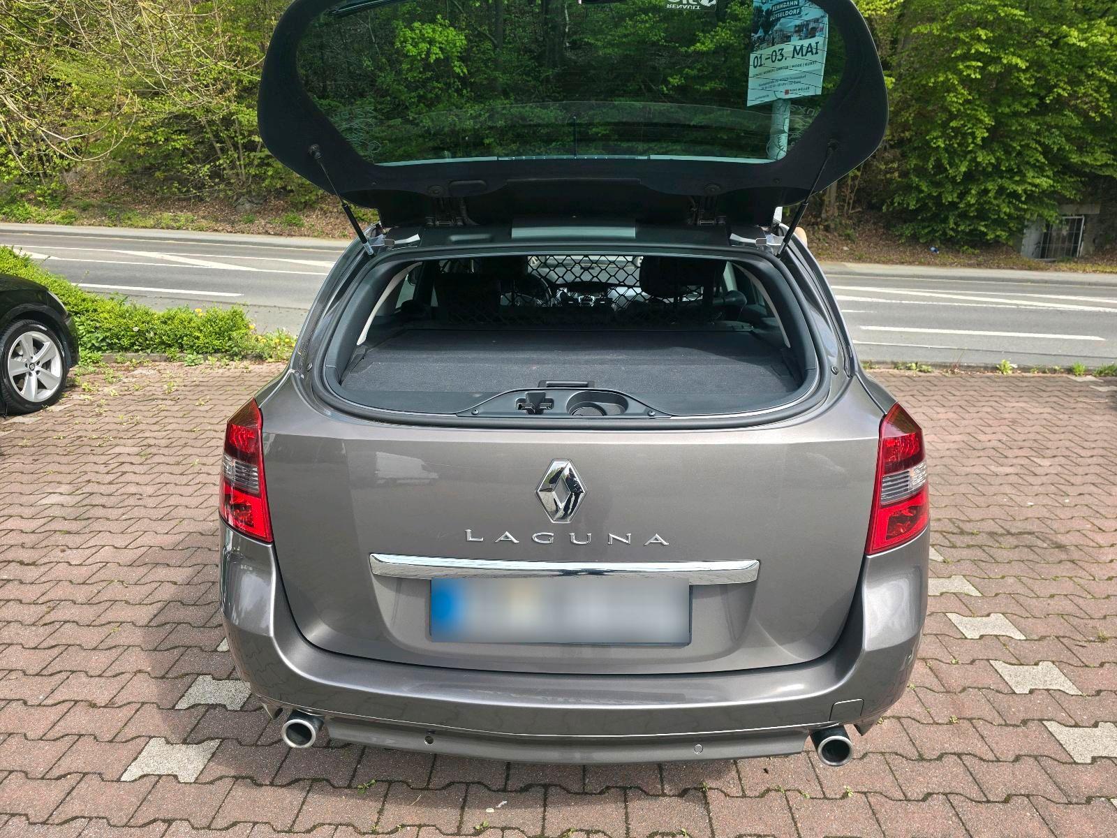 Renault Laguna 2010 — photo 13