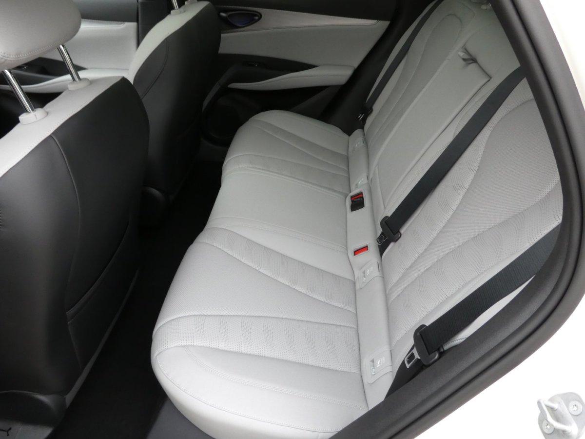 BYD Seal 6 DM-I Touring Comfort *Privacy*Pano*Leder*