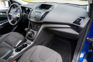 Ford Kuga - 11