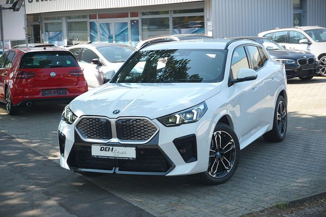 BMW iX2 20 eDrive M Sport / R-Kam / Neufahrzeug /