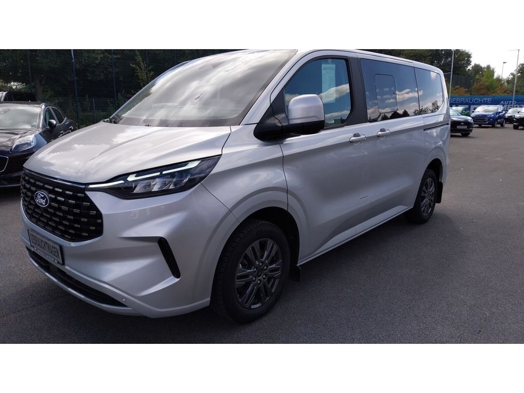 Ford Tourneo Custom — hlavná fotografia