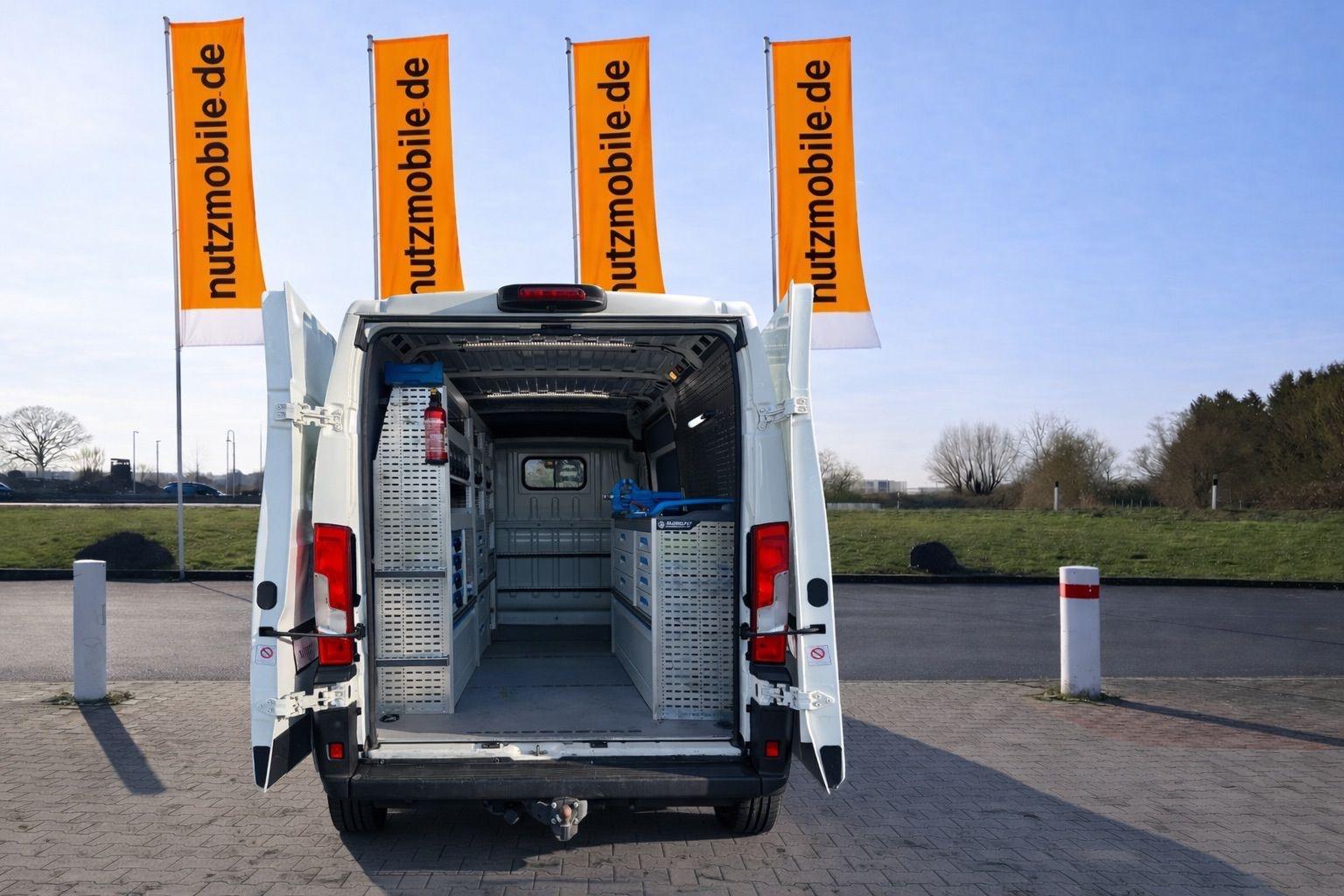 Peugeot Boxer  335 L2H2 Sortimo Regale