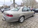 Opel Omega 3.0 MV6 *AHK+Leder* - Opel Omega mit Benzin-Antrieb: Limousine, 3.0
