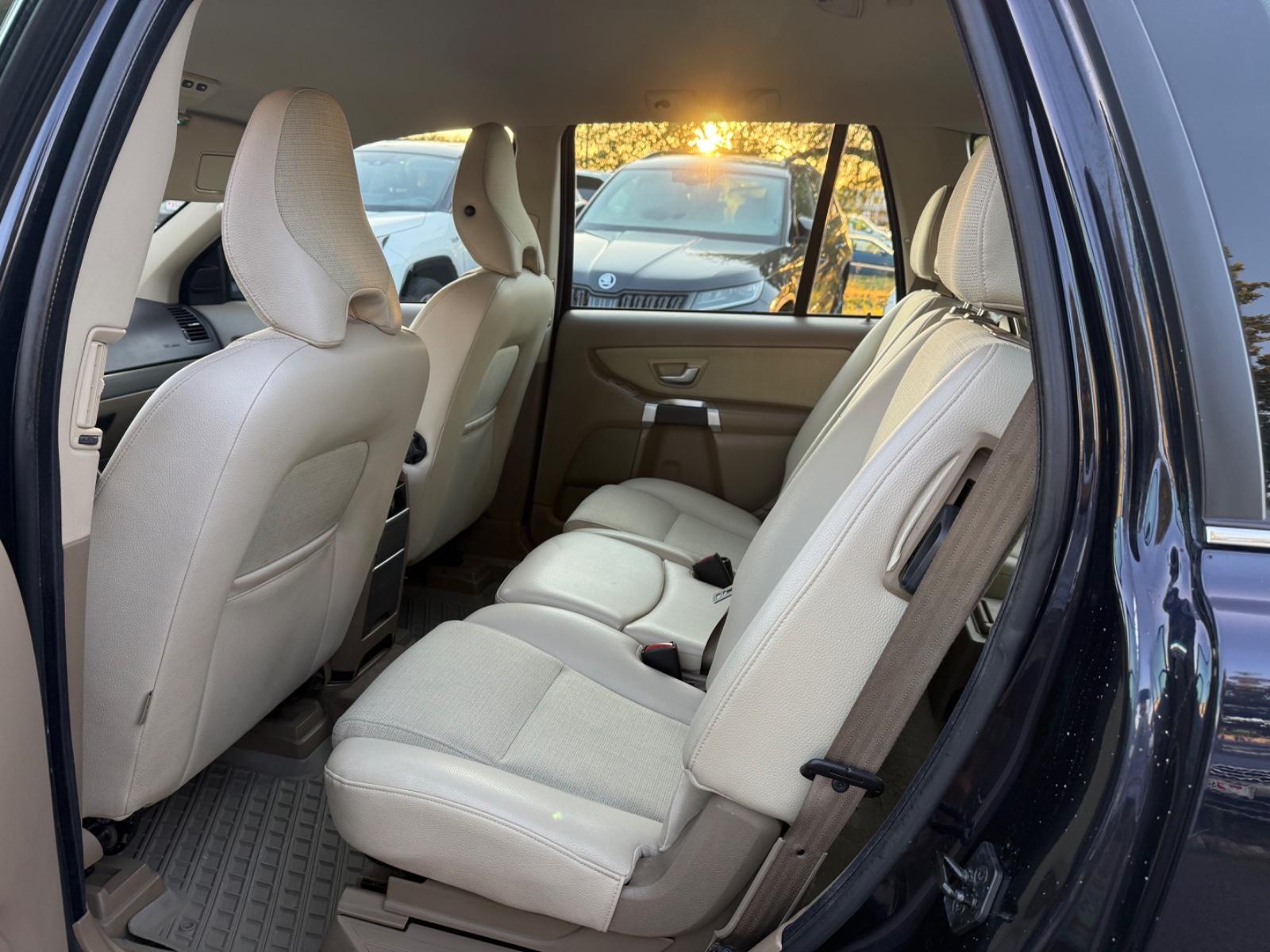 VOLVO XC90 - D5 185 CV - 7PL - CARNET ENTRETIEN
