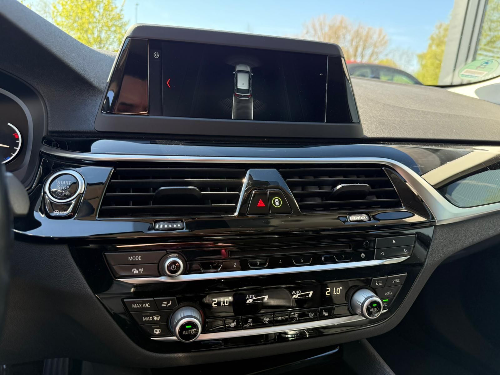 BMW 530 530 i Touring Sport Line**LED Scheinwerfer*AHK*, Ansicht 12