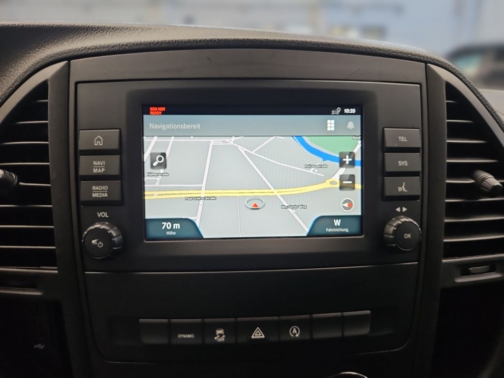 Fahrzeugabbildung Mercedes-Benz Vito 119 CDI Tourer kompakt Navi Distronic LED