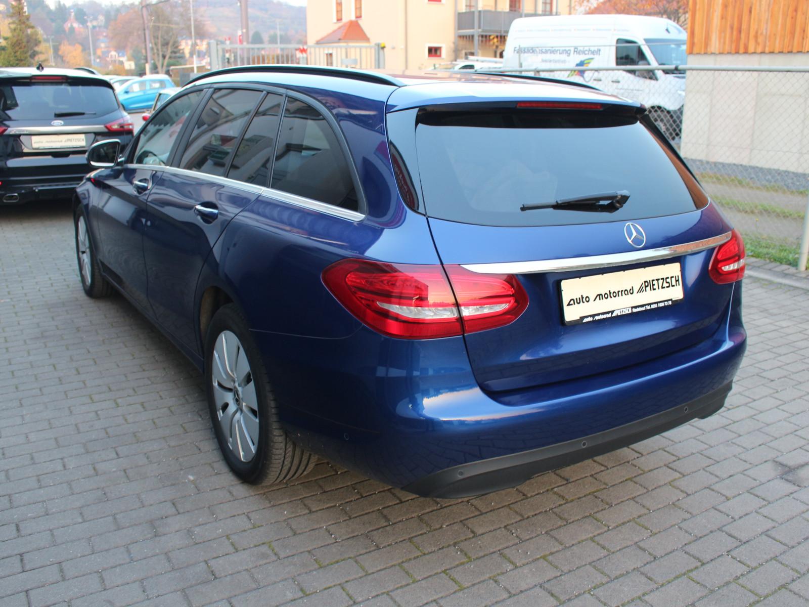 Mercedes-Benz C 220 C T-Modell d 4Matic LED Navi SHZ PDC Tempo
