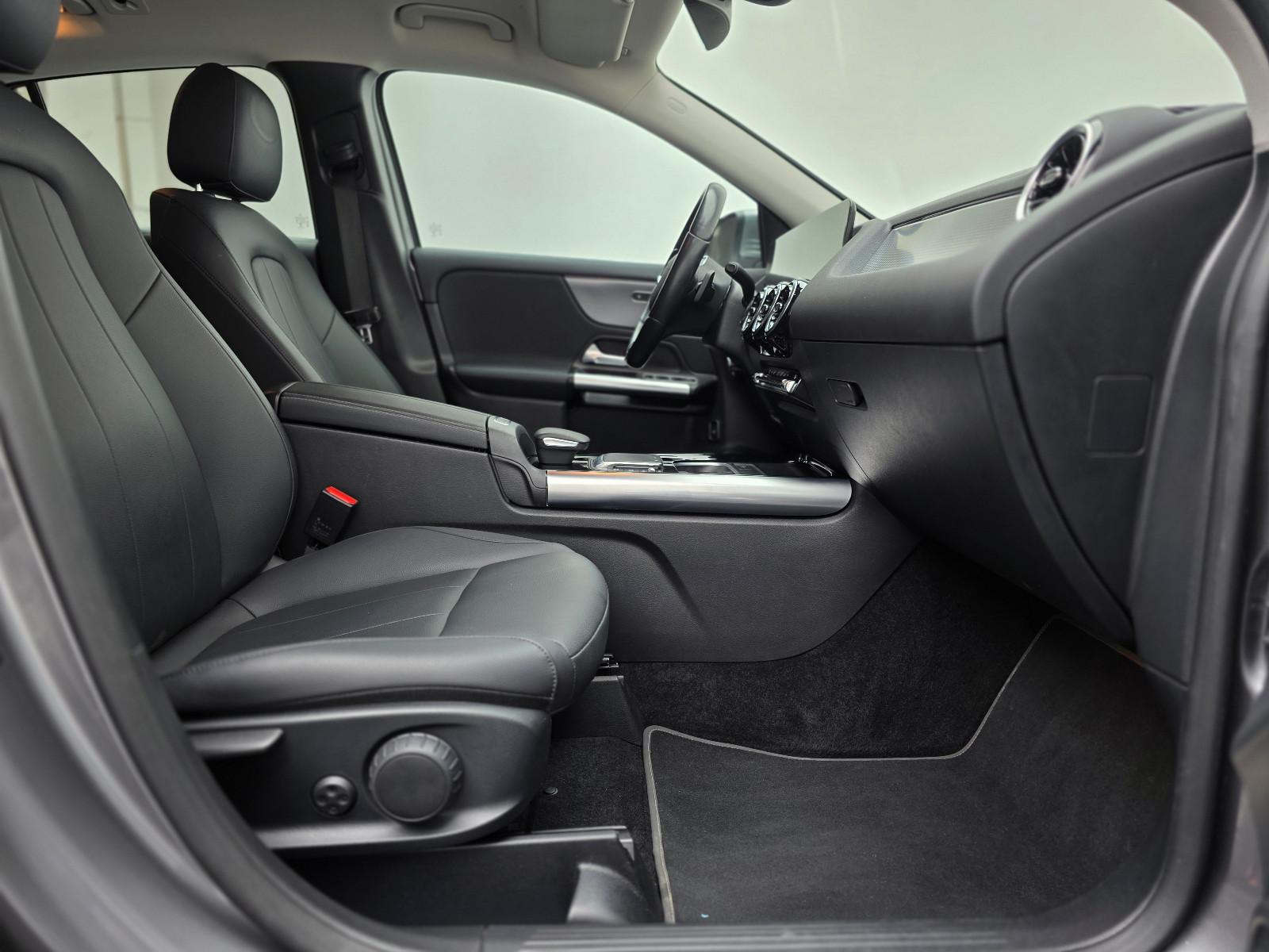 Mercedes-Benz GLA 7G-DCT Progressive LED KAMERA MBUX NAVI, миниатюра 15