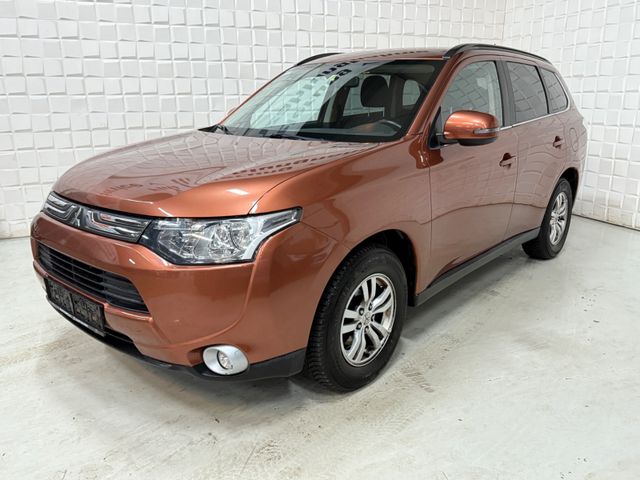 Mitsubishi Outlander 2.0 4WD Automatik