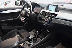 BMW X2 sDrive 20 i~Automatik~Navi~LED~Sportsitze~AHK