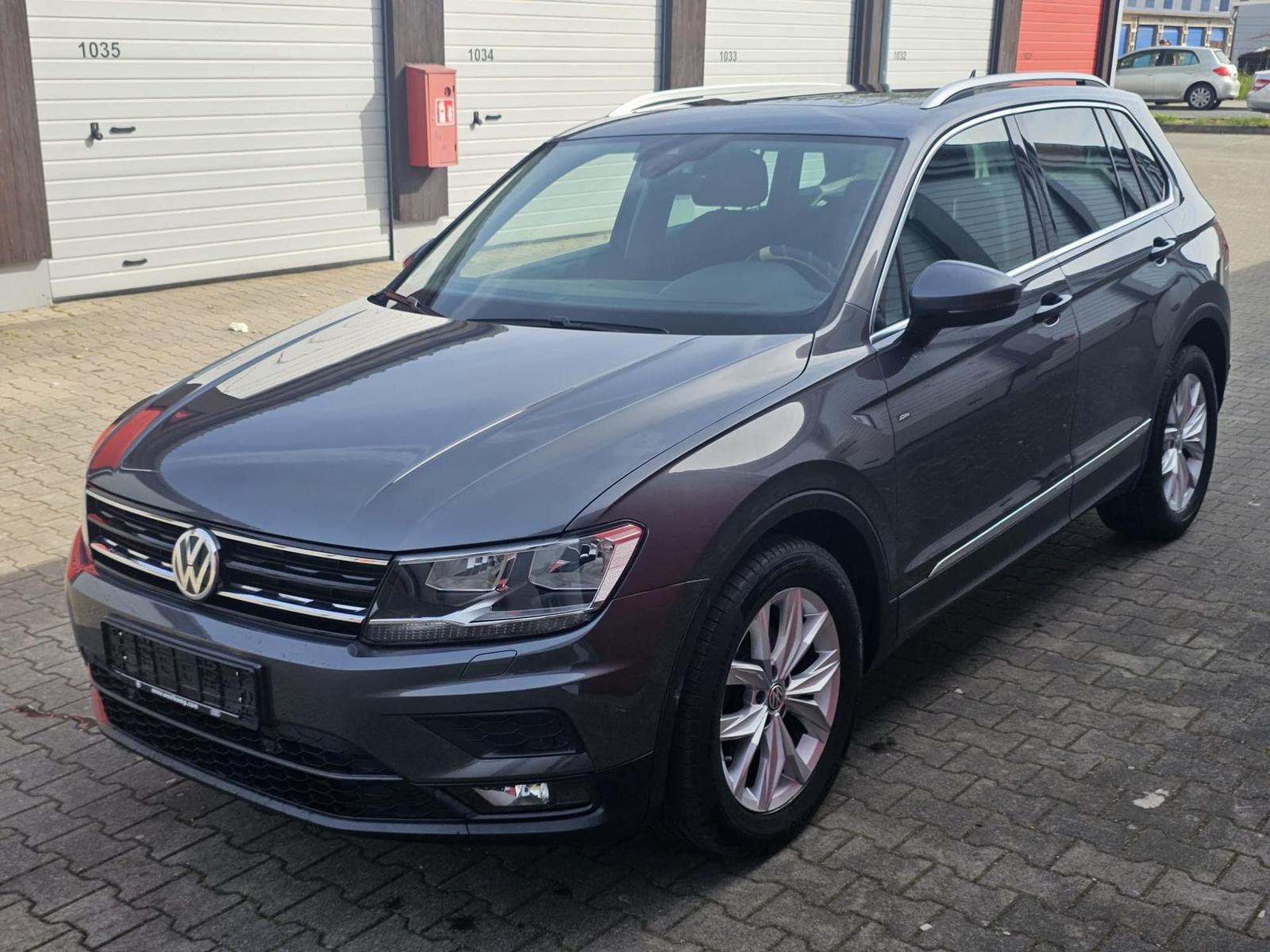 Volkswagen Tiguan Join Start-Stopp/1.HAND/NAVI/PANORAMAD...