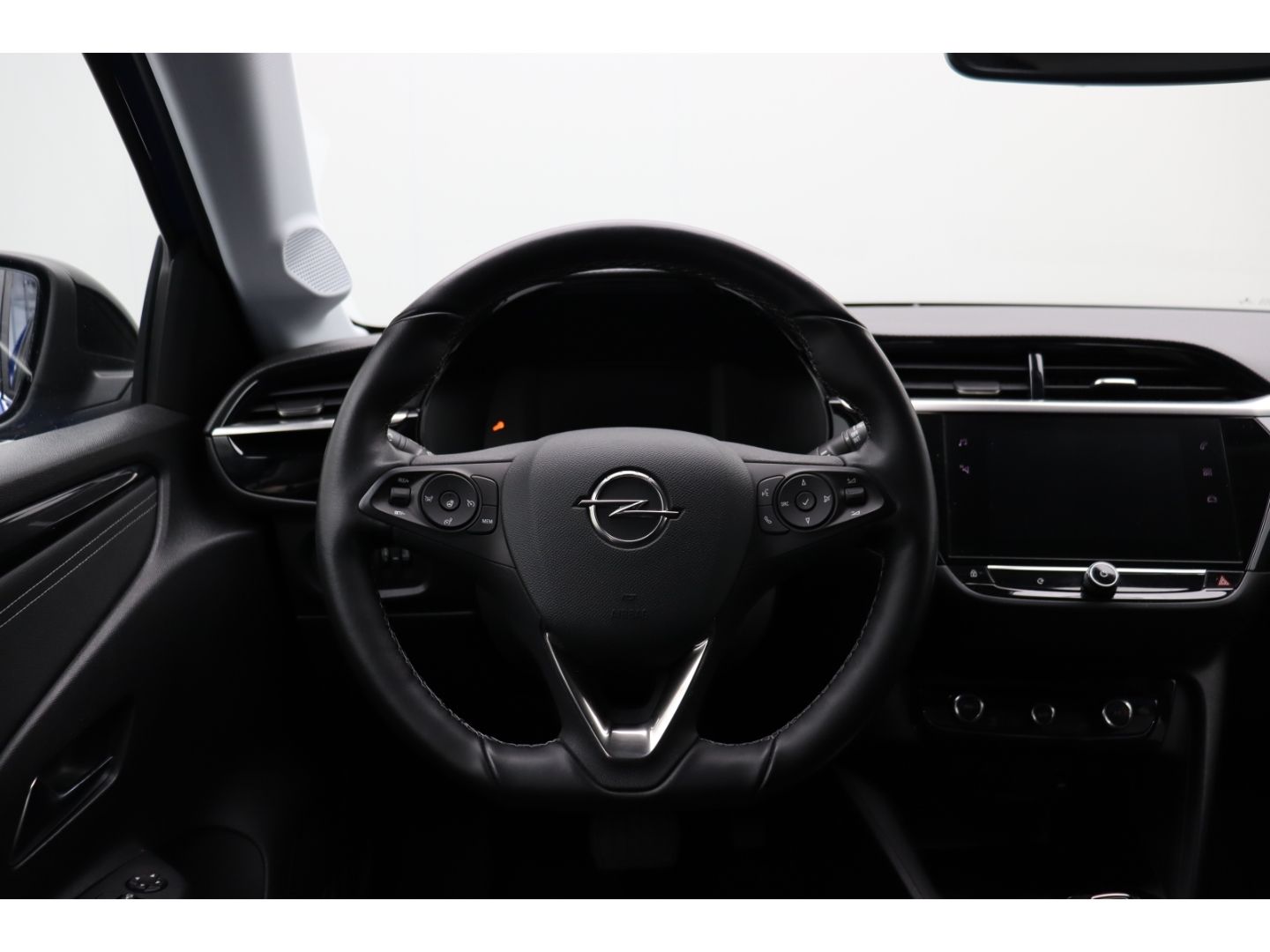 Fahrzeugabbildung Opel Corsa-e F Elegance Navi Totwinkelass. Kamera SHZ